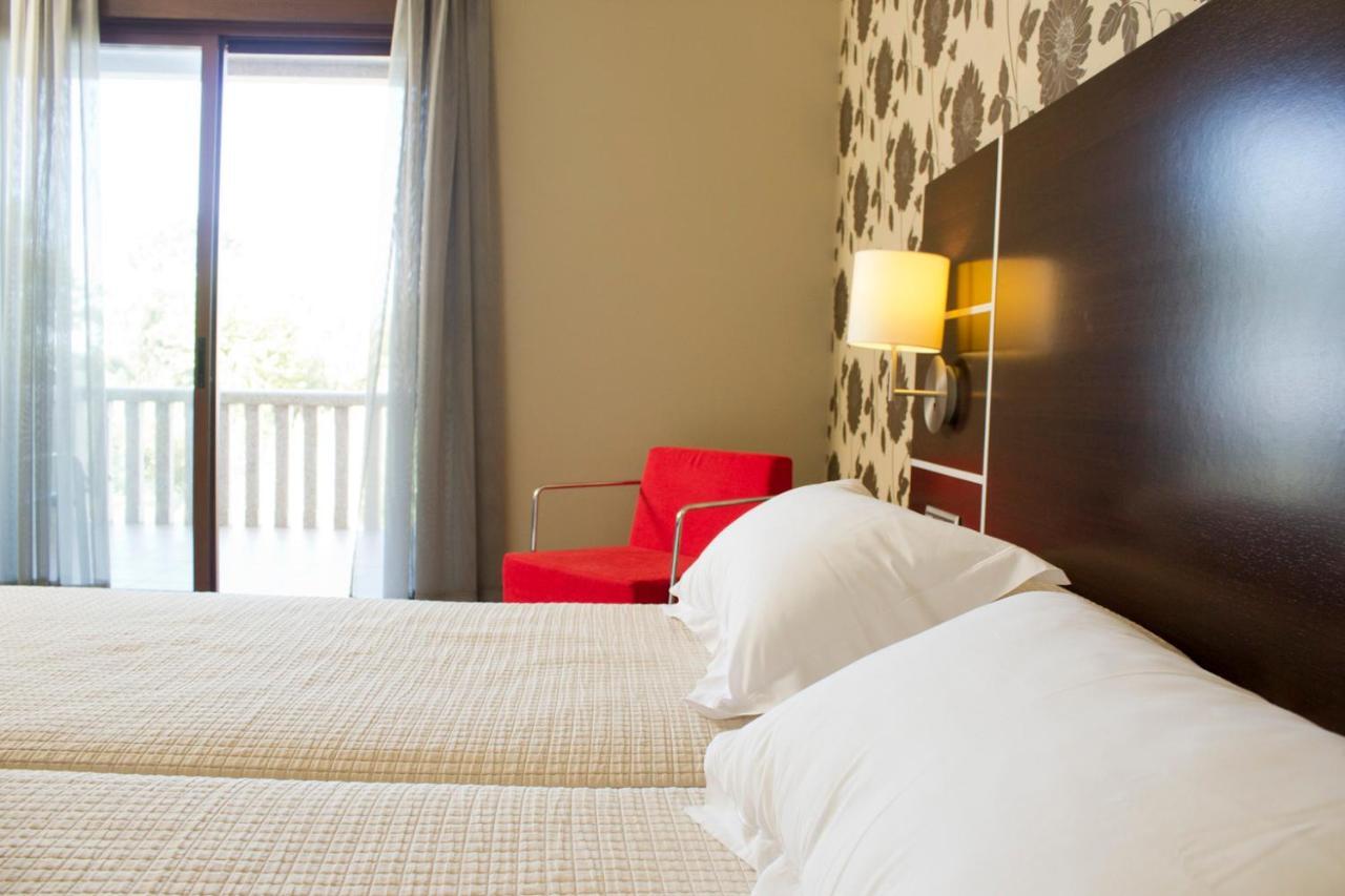Hotel Piramide 2 Portonovo Rum bild